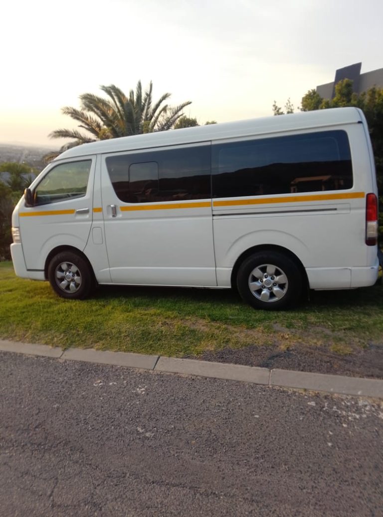 10-Seater Minibus — Events, Groups & Shuttles